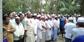 ছাগলনাইয়ায় স্ত্রীর মৃত্যু বার্ষিকীর অনুষ্ঠানের প্রস্তুতি কালে বৃদ্ধের মৃত্যু